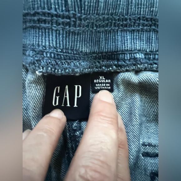 GAP Light Wash Denim Joggers EUC - Picture 8 of 9